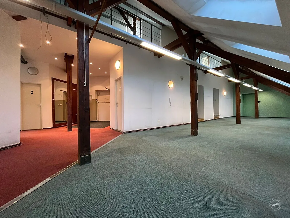 Pronájem kanceláře 110 m²